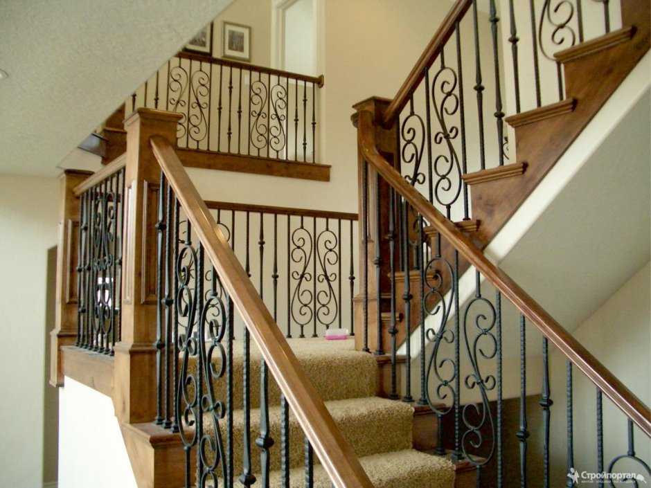 Перила для лестницы комбинированные дерево металл