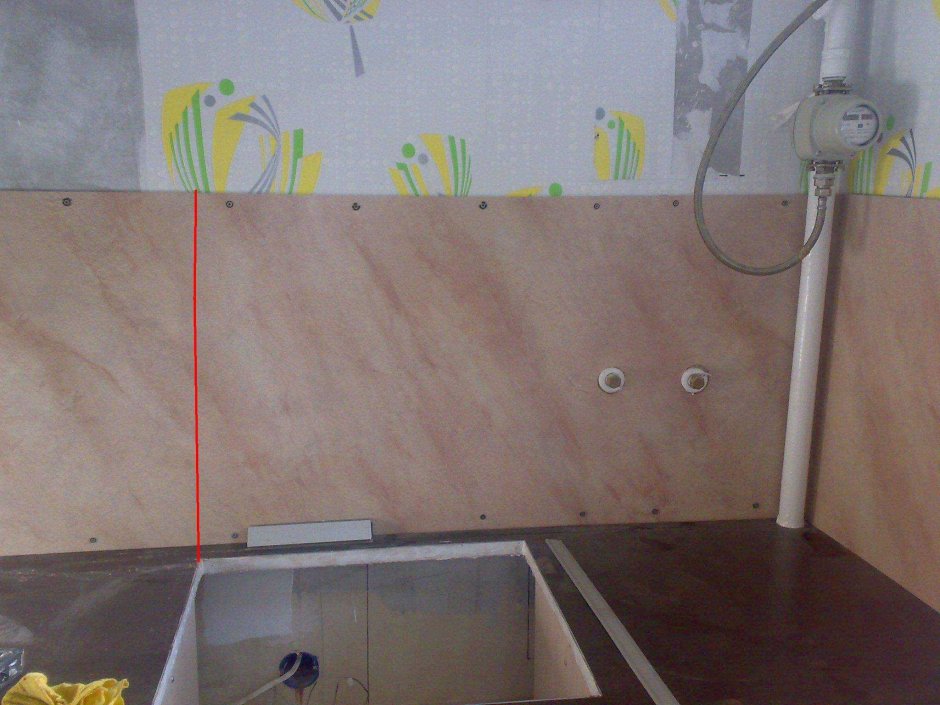 Крепеж для стеновой панели на кухне