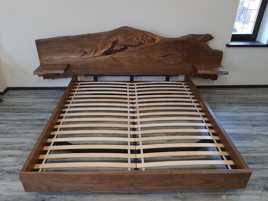 Кровать из слэба дерева лофт
