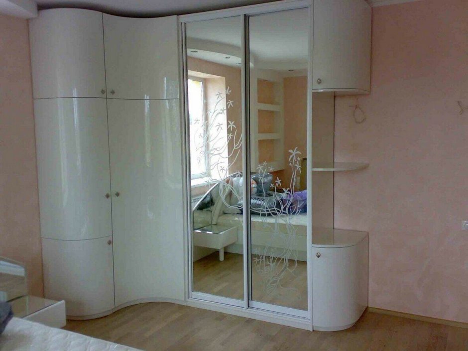Угловой радиусный шкаф 900x900