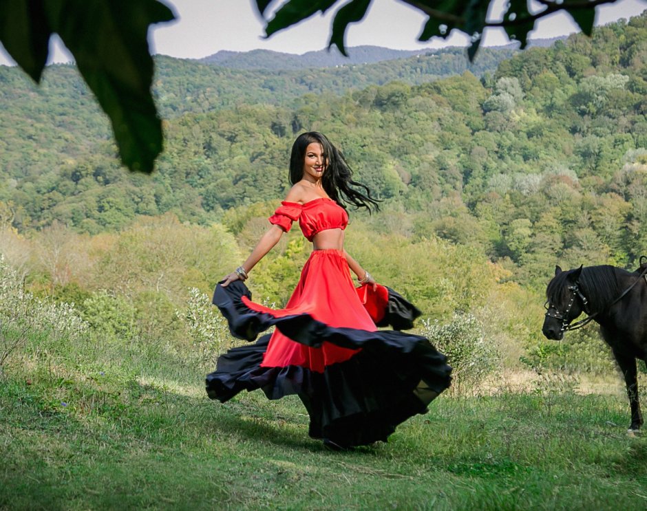 Патрина Шаркози цыганка
