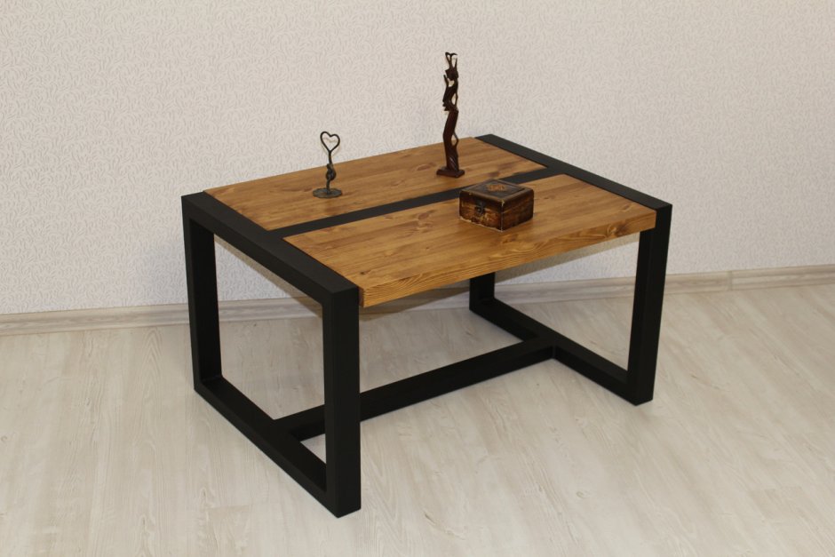 Кофейный столик в стиле лофт