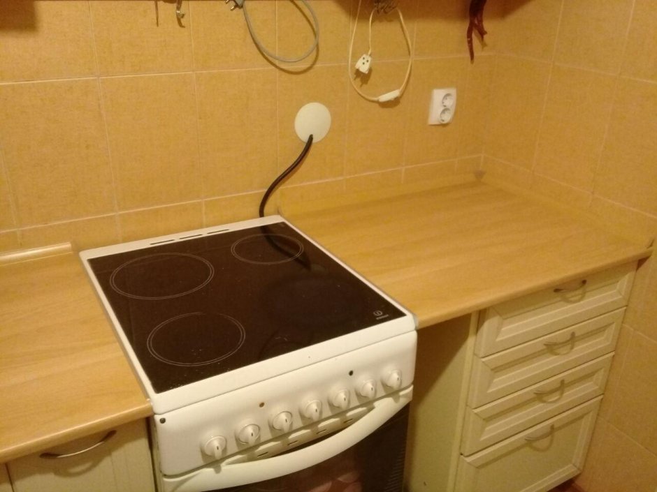 Демонтаж старой столешницы