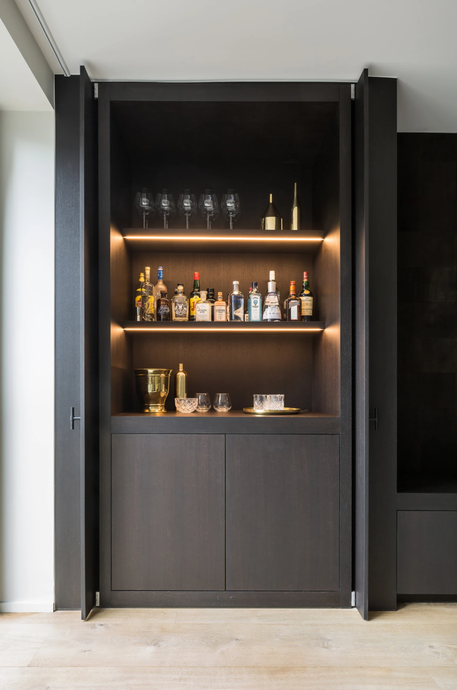 Винный шкаф Wine Bar bba30-198