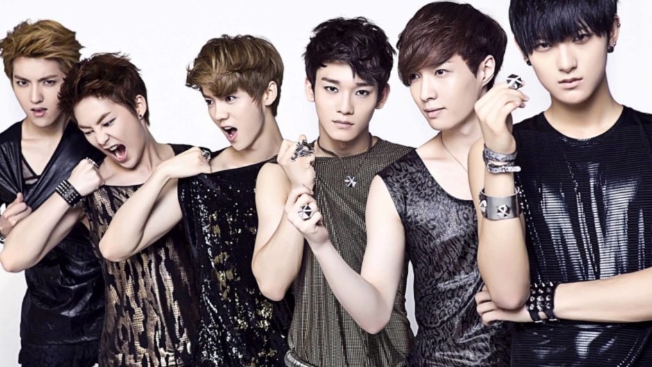 EXO-M: Крис, Сюмин, Лухан, Лэй, Чен, Тао.