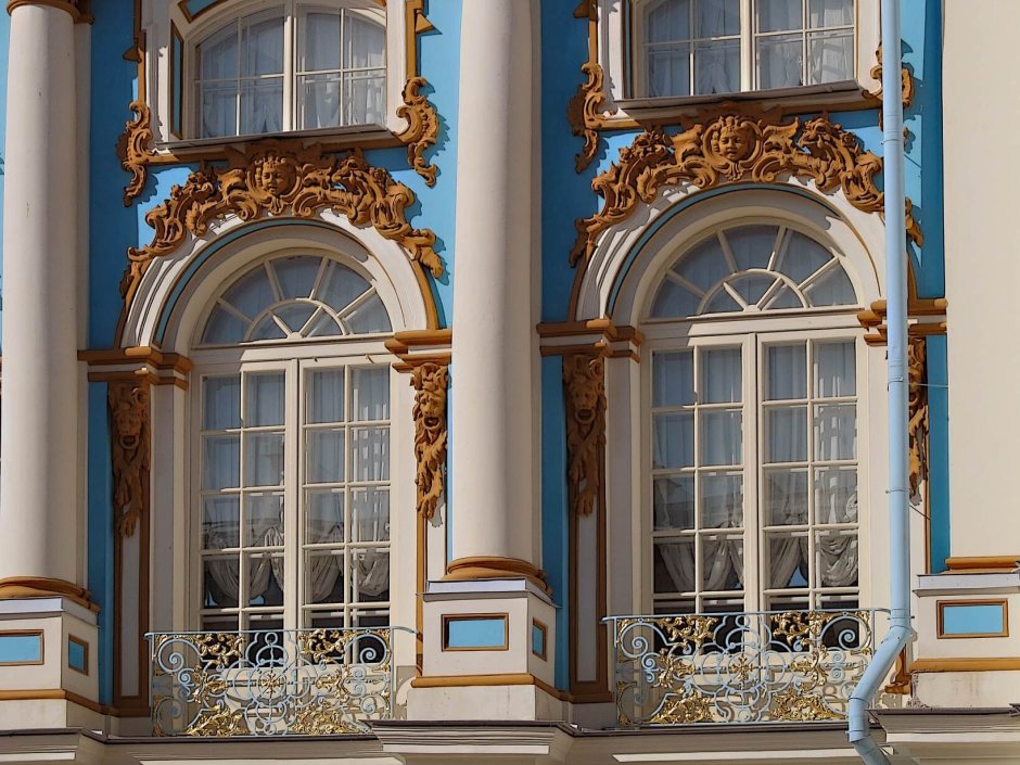 Екатерининский дворец колонны