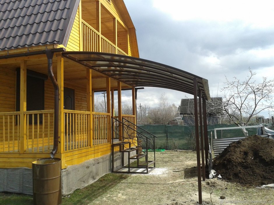 Беседка с прозрачной крышей