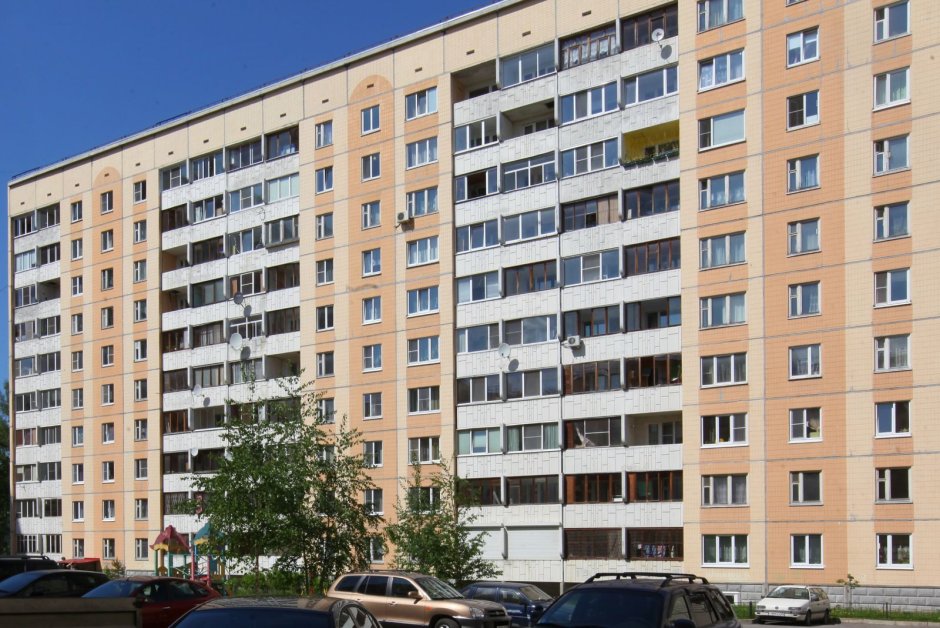Гатчинская серия 121