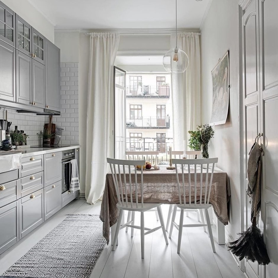 Белая кухня во французском стиле