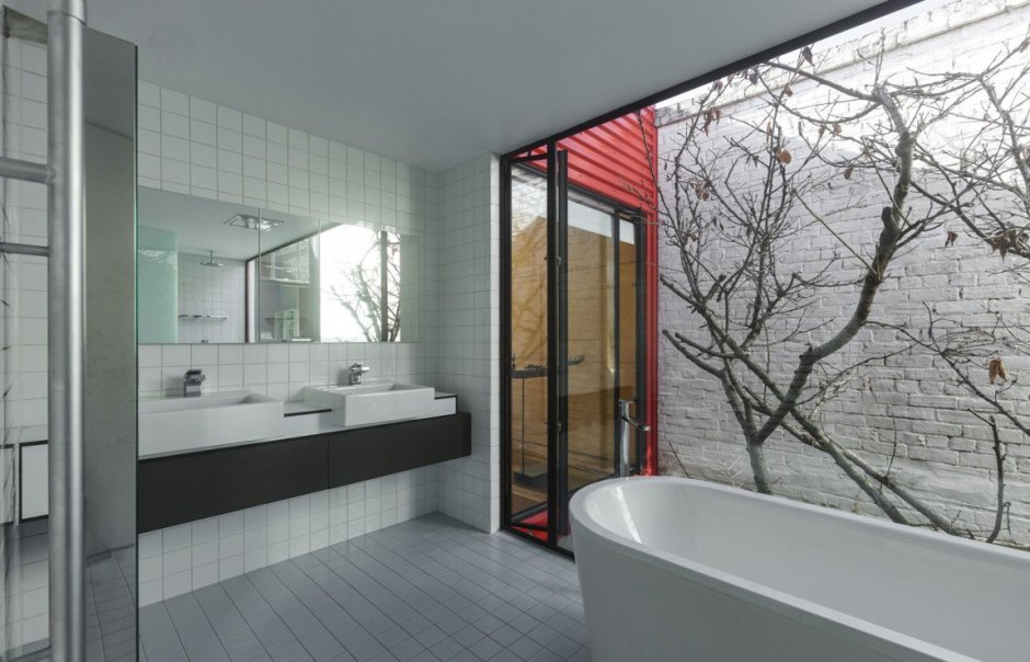 Белая ванная в японском стиле