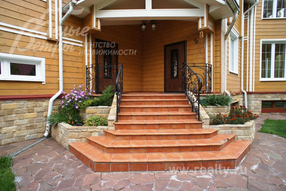 Ступеньки в частный дом