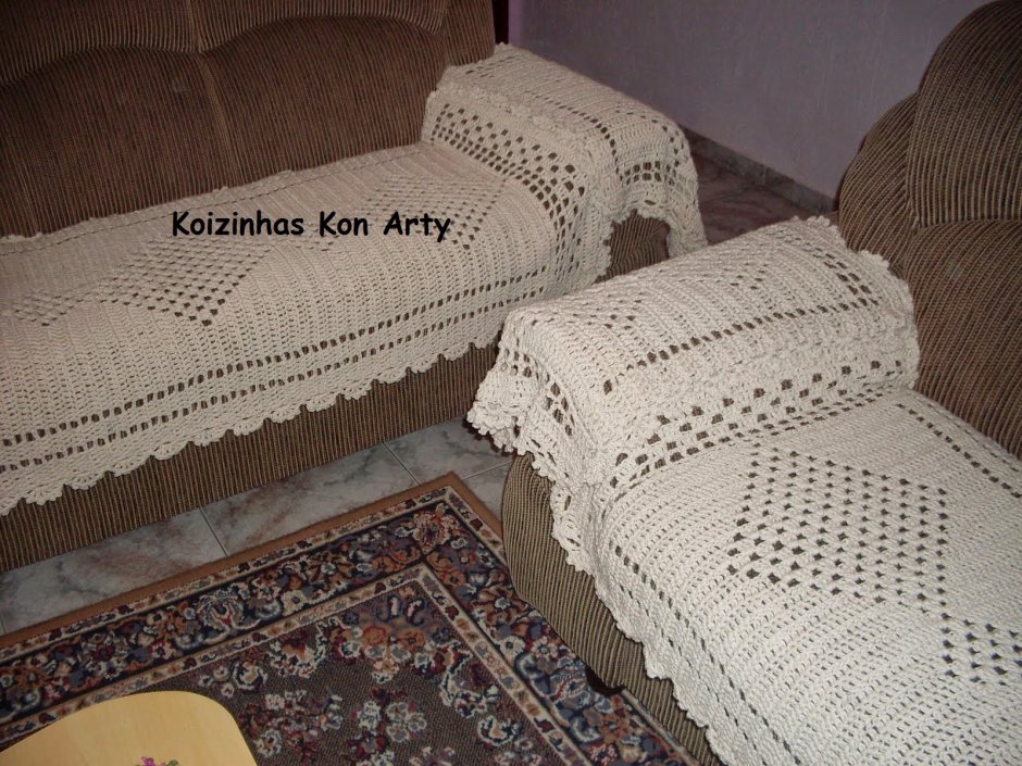 Вязаный плед крючком на диван