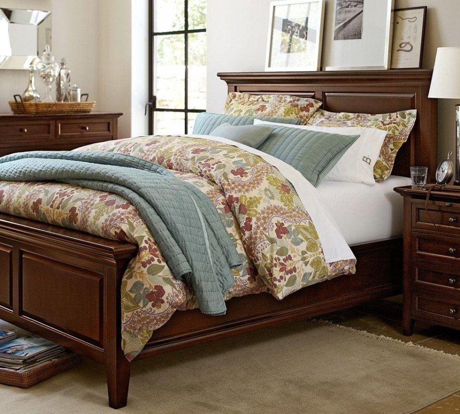 Кровать Pottery Barn