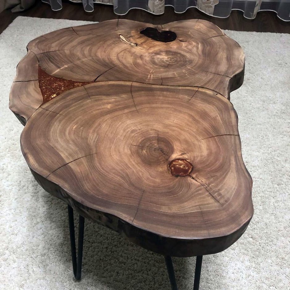 Спил дерева и эпоксидная смола