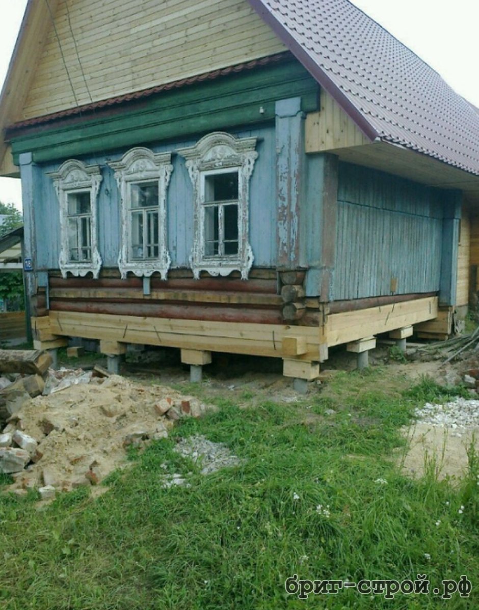 Отреставрированный. Старый деревенский дом