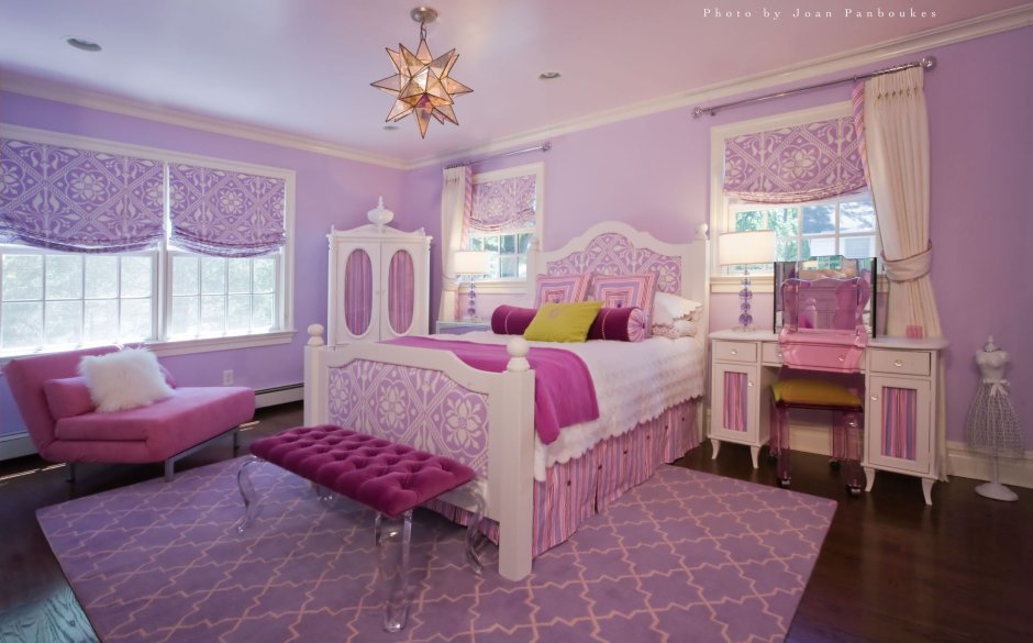 Сиренево розовая комната для девочки