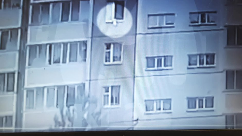Фролы мальчик выпал из окна