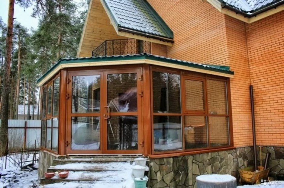 Остекление веранды Рехау