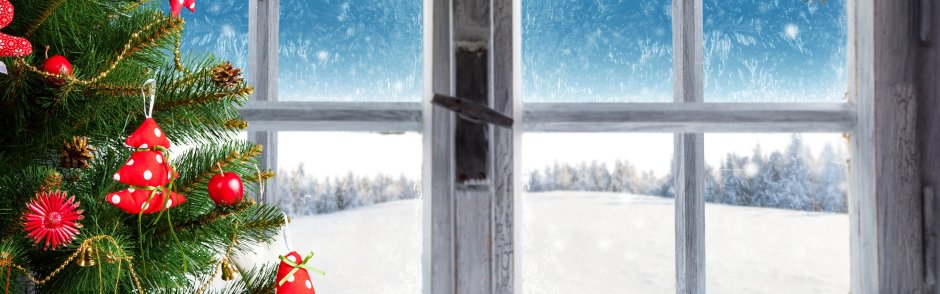 Новогодняя композиция на подоконнике
