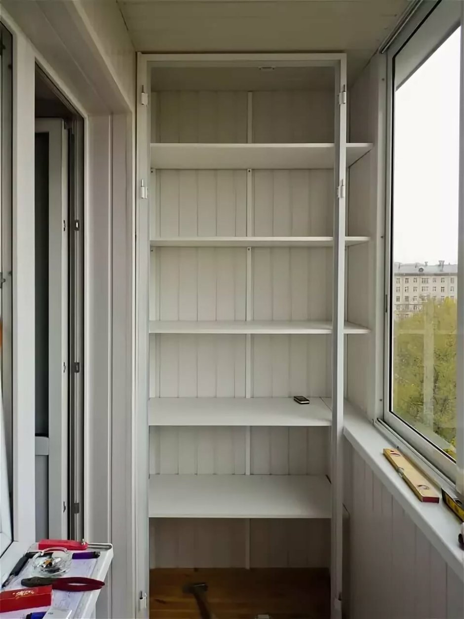 Шкаф стеллаж на балкон