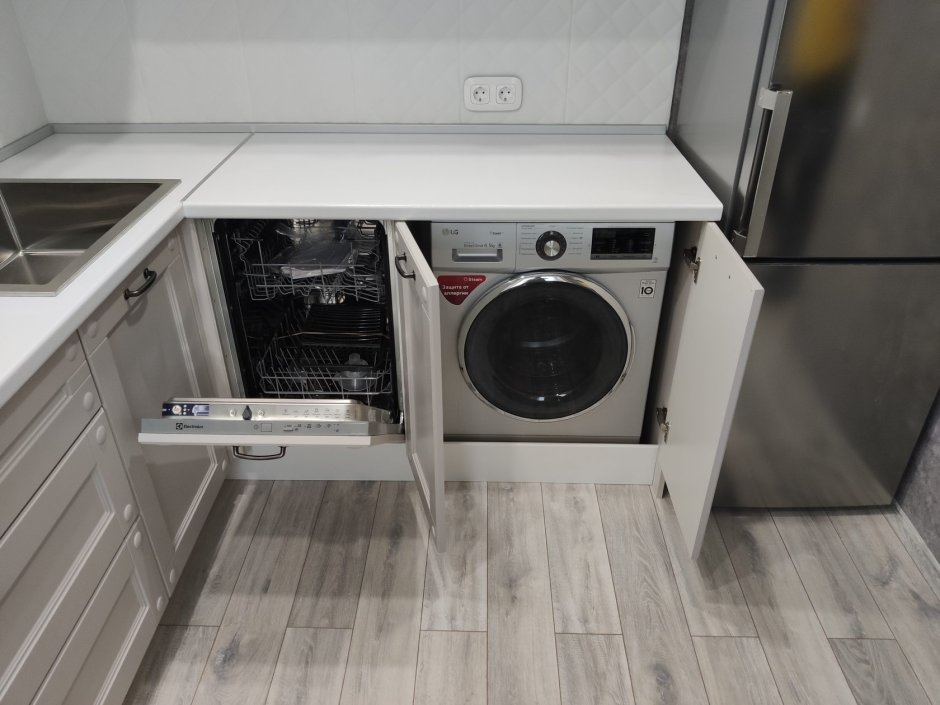 LG встраиваемая стиральная машина встроенная 60 см