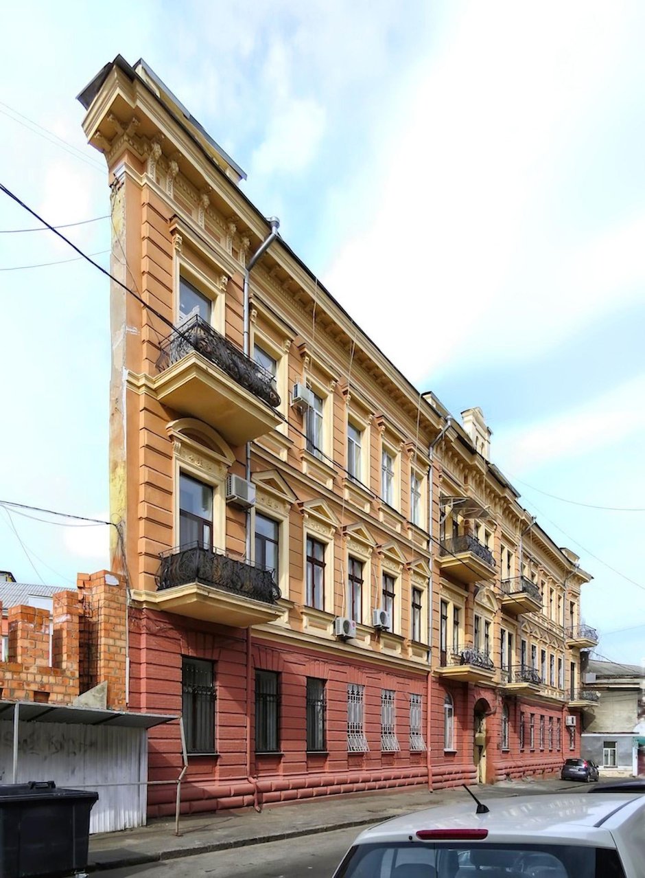 Плоский дом в Орле