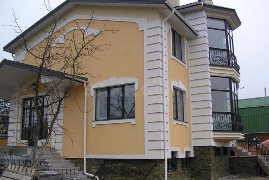 Дом с мокрым фасадом