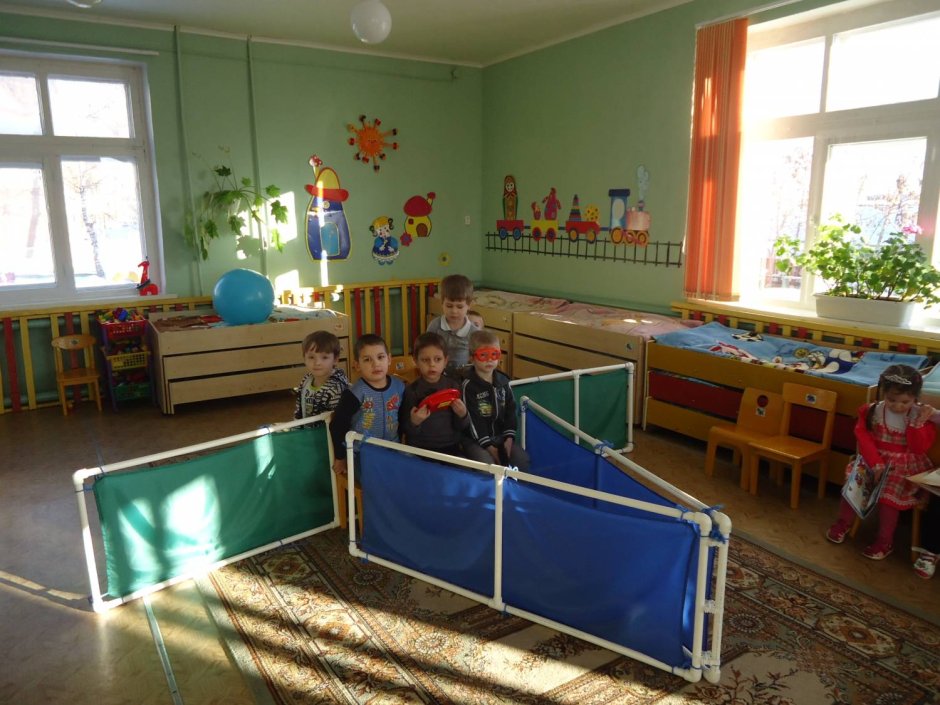 Многофункциональная ширма для детского сада