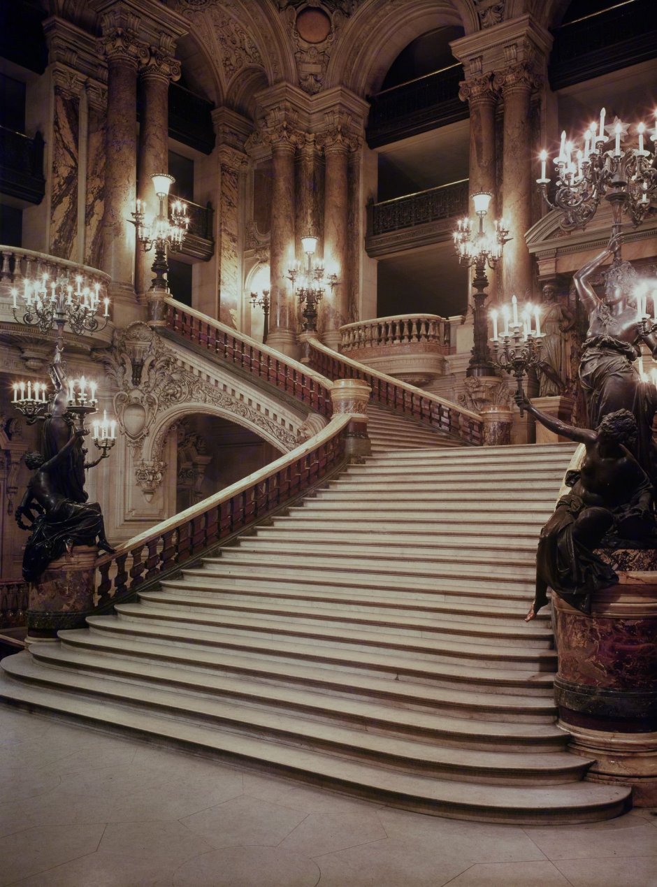 Опера Гарнье Париж парадная лестница