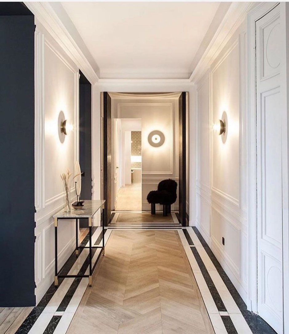 Мраморный пол в прихожей