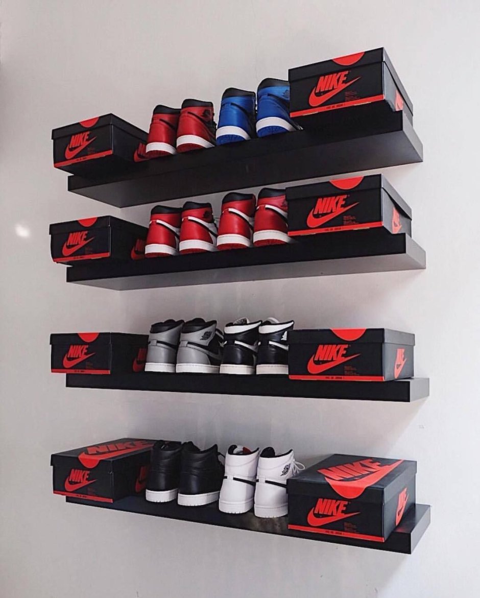 Сникеры Nike Boutique.