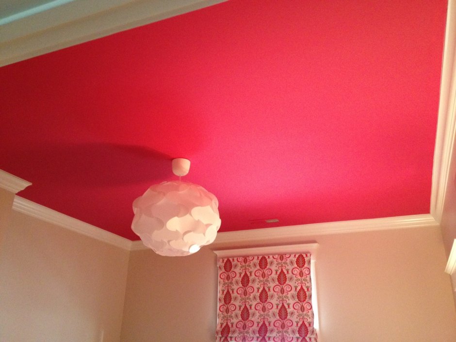 Водоэмульсионная краска для потолка
