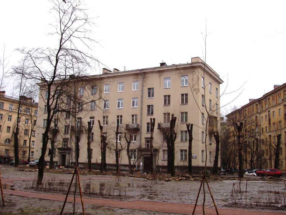 Ул. полярников, 10