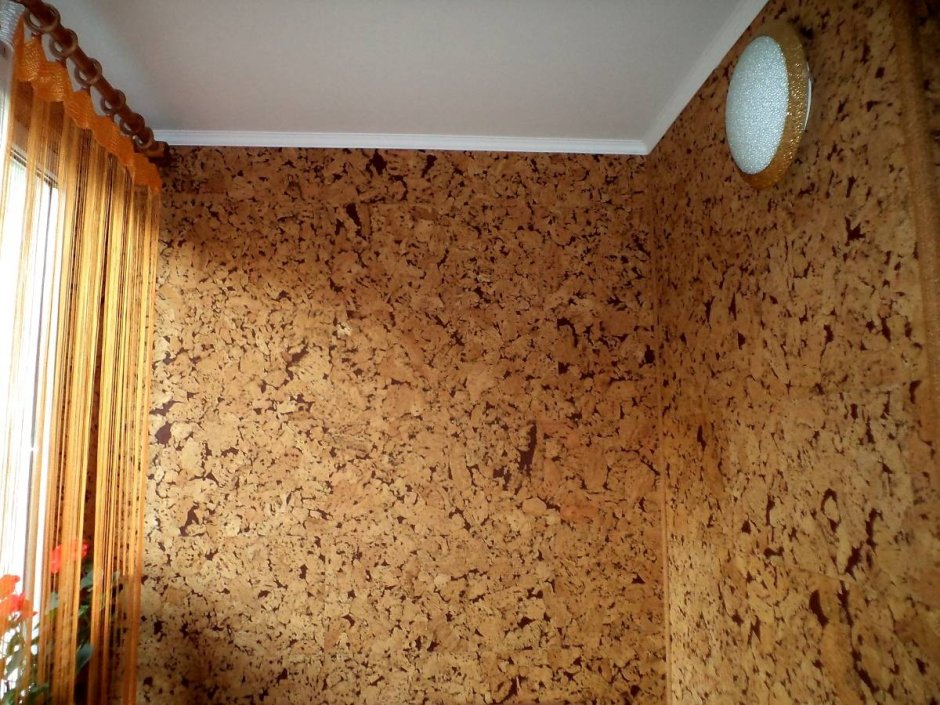Стена из пробковой подложки