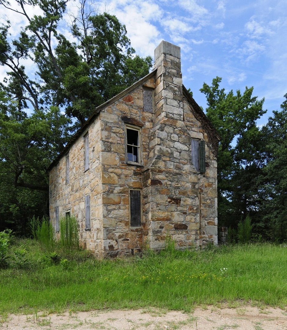 Stone House дом из камня
