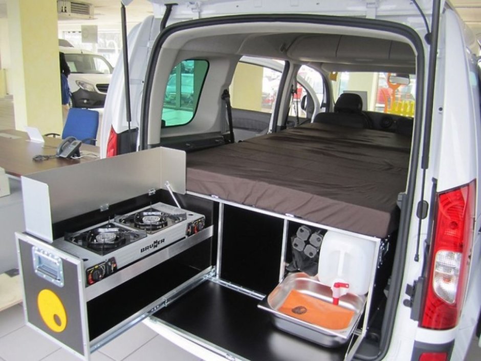 Mini van Camper inside