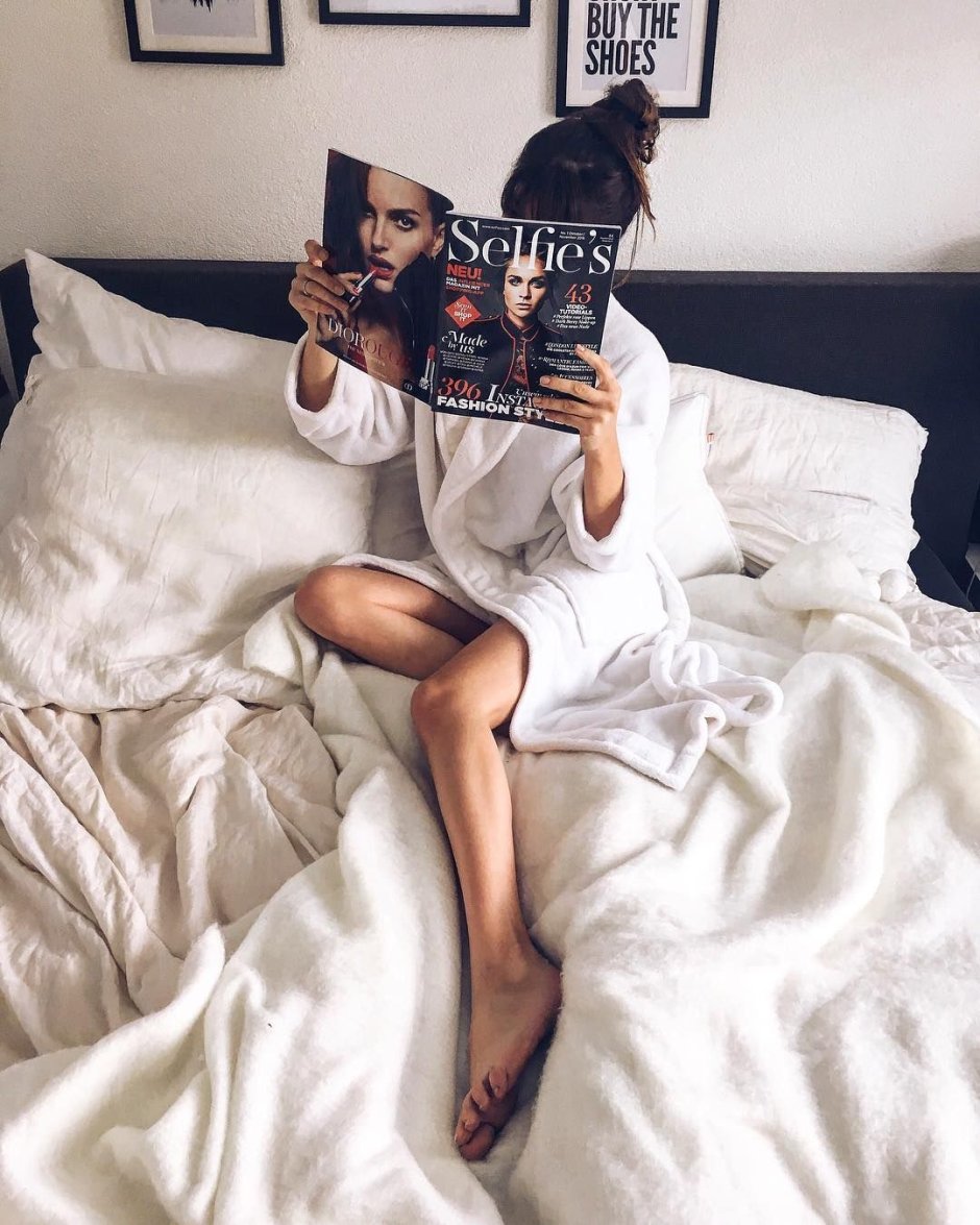 Кровать под потолком