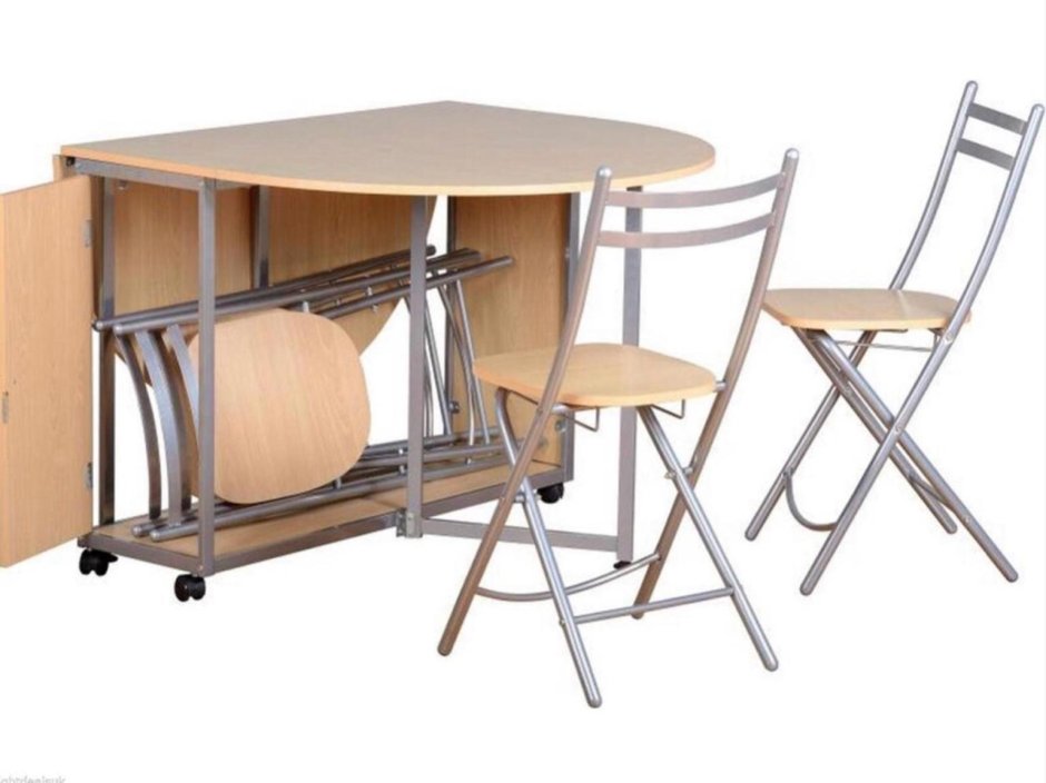 Раскладной стол со складными стульями внутри