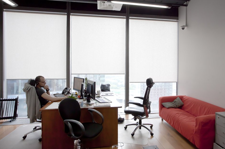 Roller Blind 77
