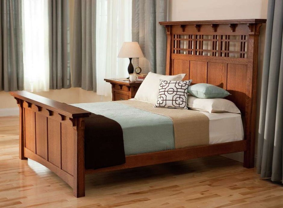 Покраска деревянной кровати