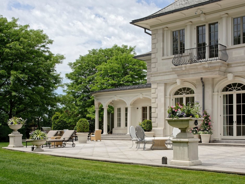 Бостонский особняк (Boston Manor House)