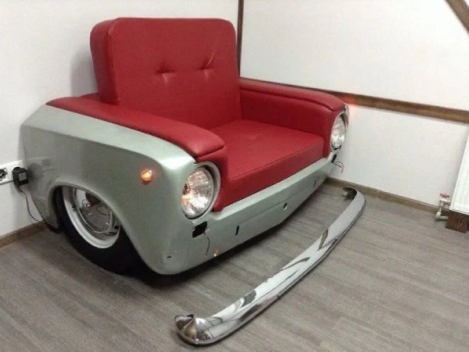 Кровать из автомобиля