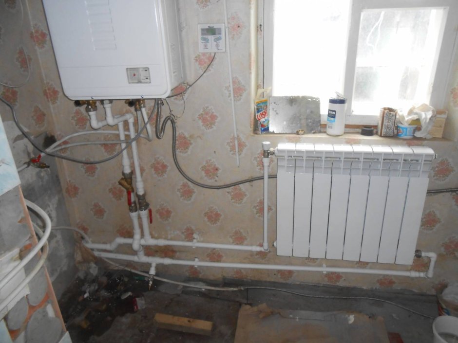 Напольный газовый котел для отопления частного дома до 100м2