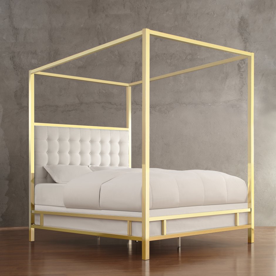 Кровать с металлическим каркасом для балдахина