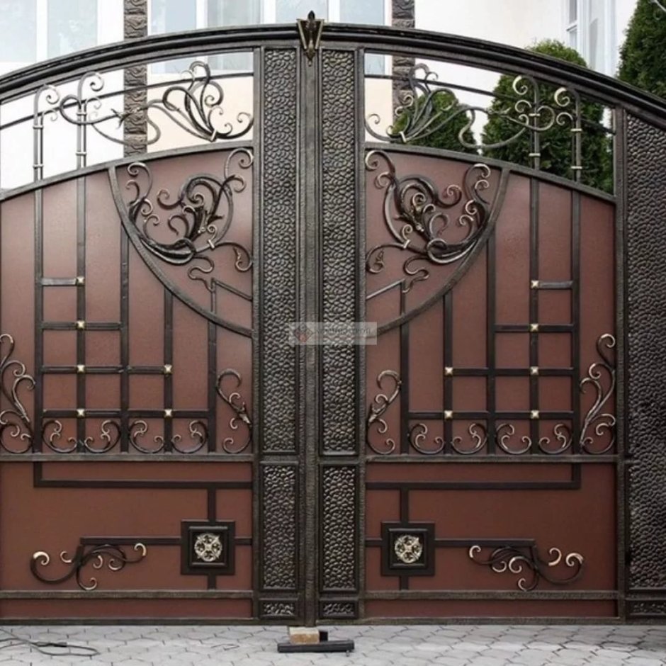 Кованые ворота с калиткой для частного дома ИП Александр Никиф