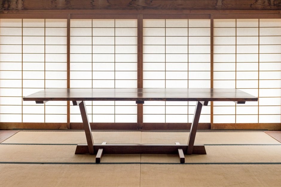 Стол для работы в японском стиле