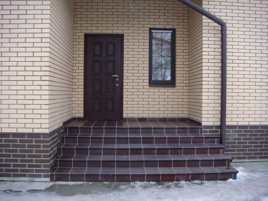 Отделка уличного крыльца