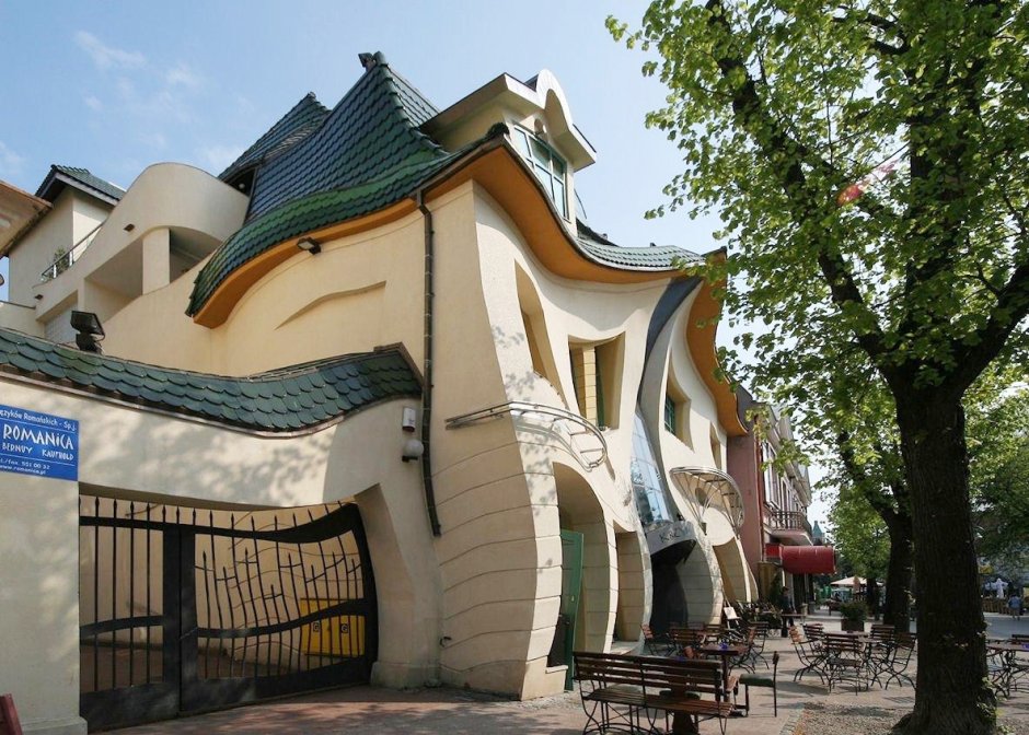 Crooked House в Виндзоре