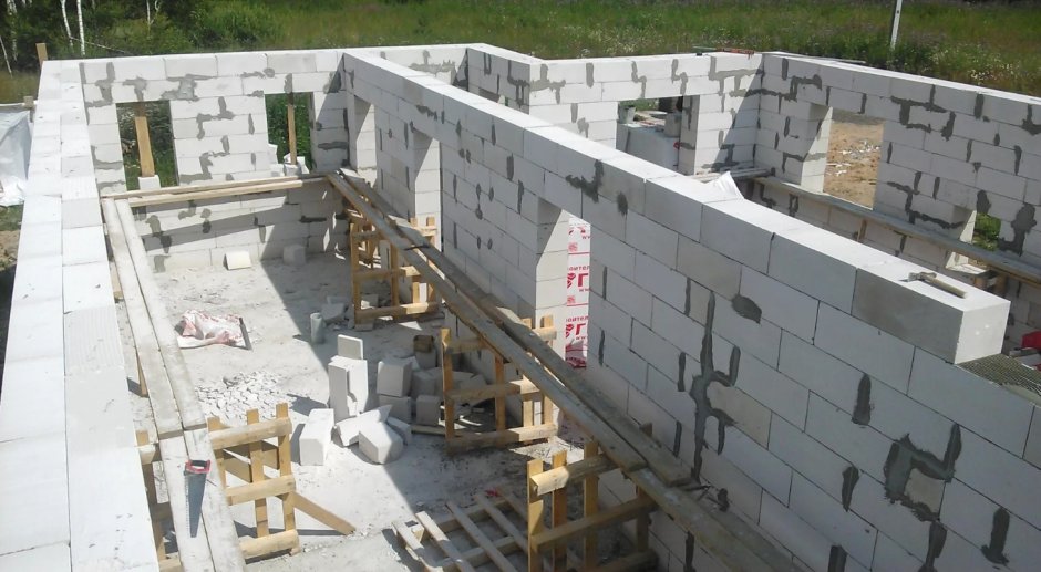 Несущая стена блоки из ячеистого бетона(газобетон)