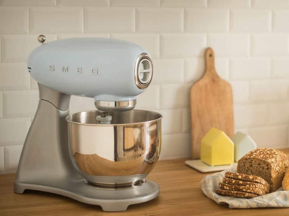 Миксер Smeg smf01pbeu голубой